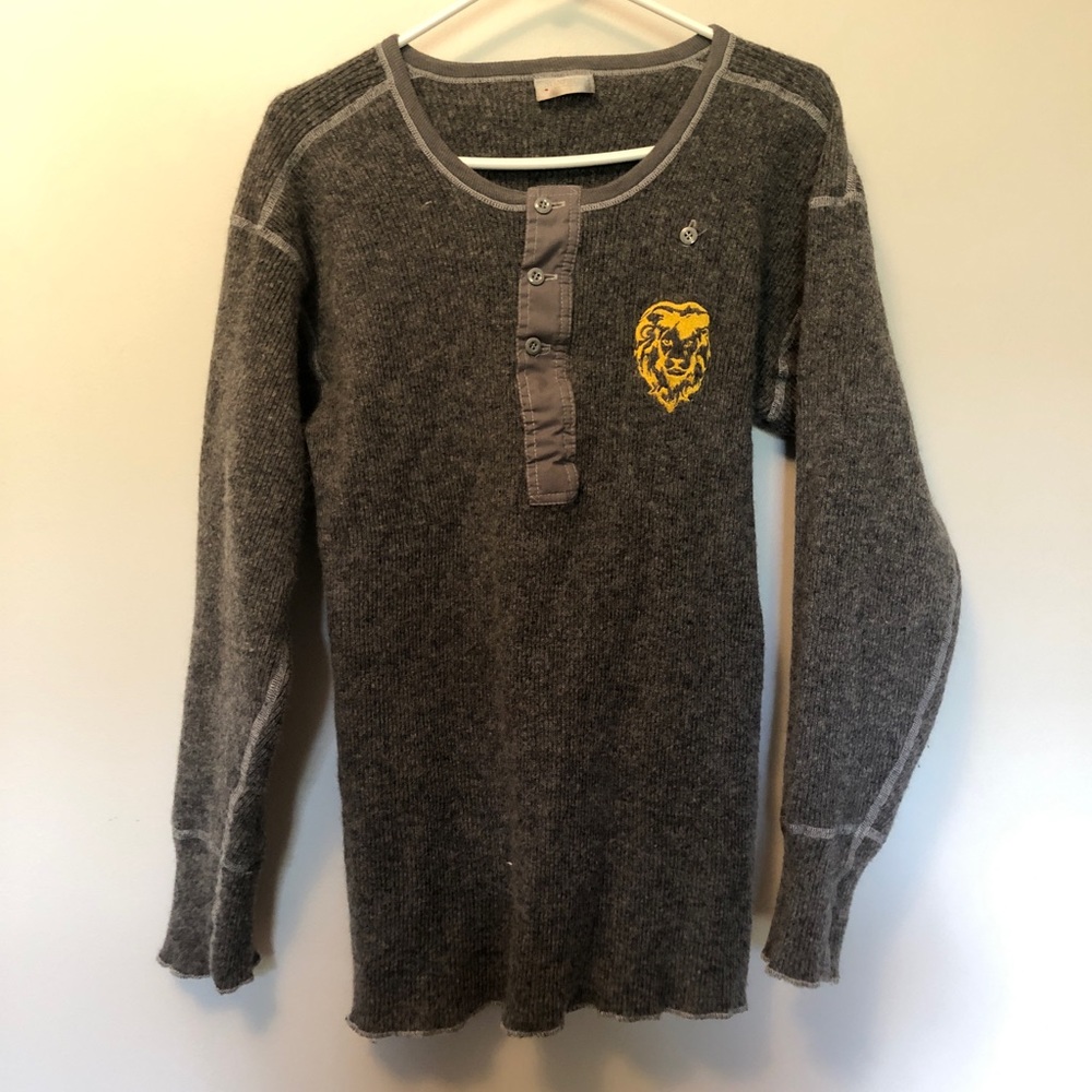 100% wool sweater